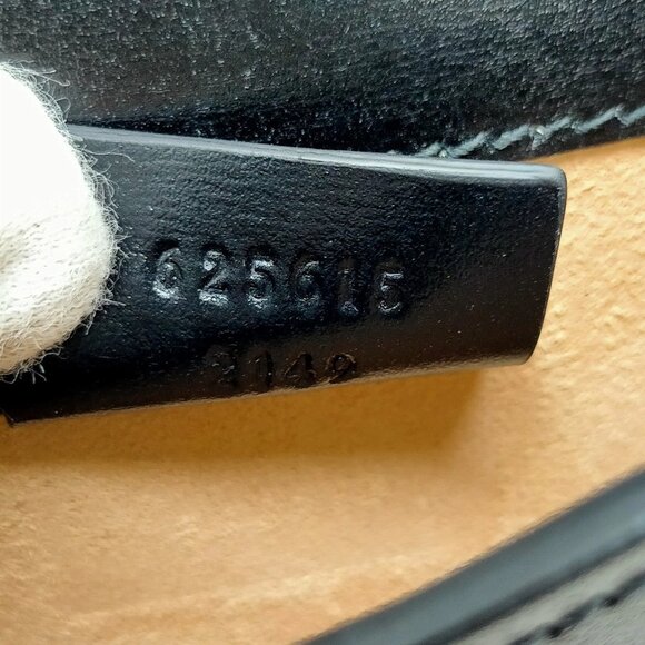 Gucci Black Leather Shoulder Bag mon590-101625 - Picture 15 of 16